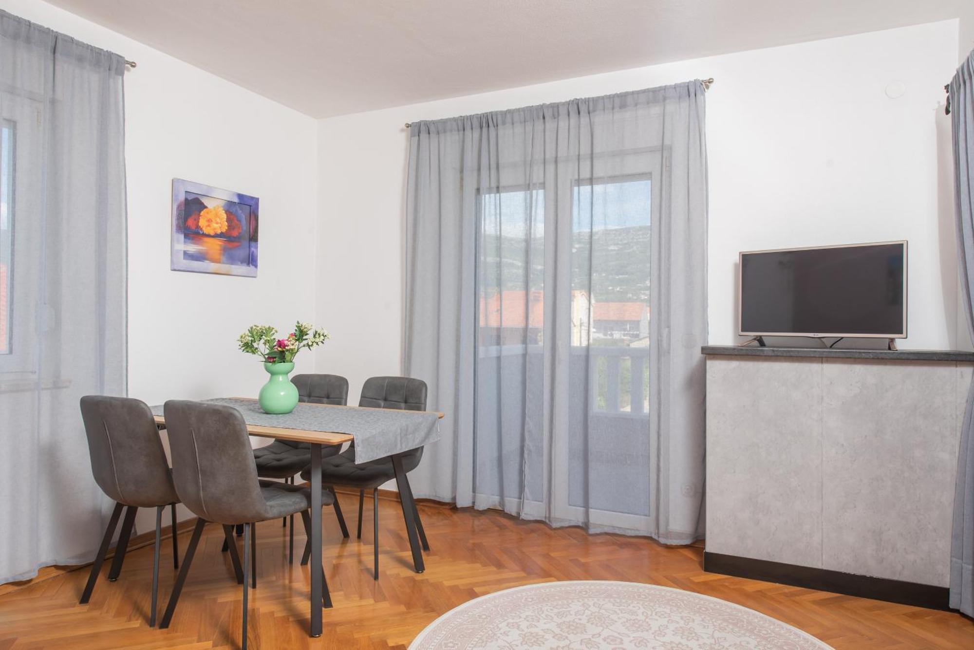 Apartments Lovric With Sea View Kastela Exterior photo